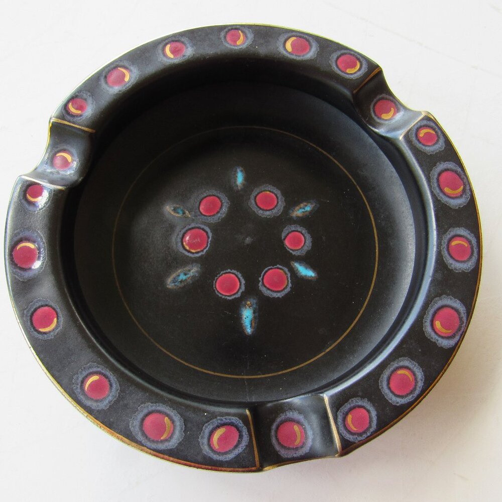 Beautiful Vintage Gouda Holland Ashtray